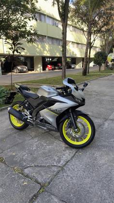 YAMAHA YZF R15 